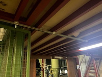 Goederenlift met kettingtakel hitachi - afbeelding 25 van  31