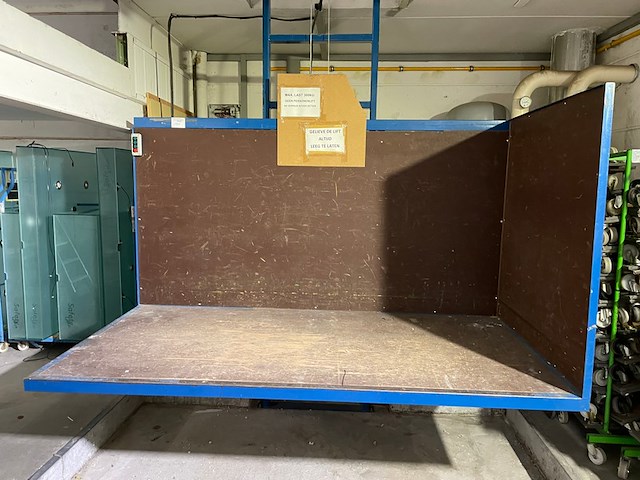 Goederenlift - afbeelding 1 van  19