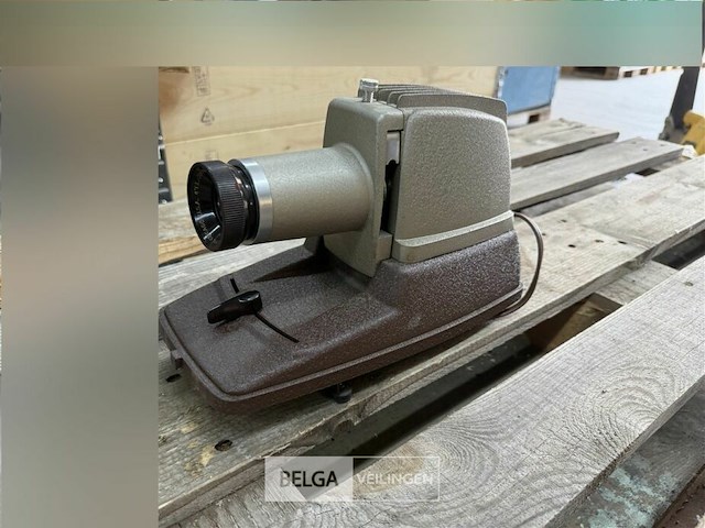 Golde coronet diaprojector - afbeelding 1 van  4