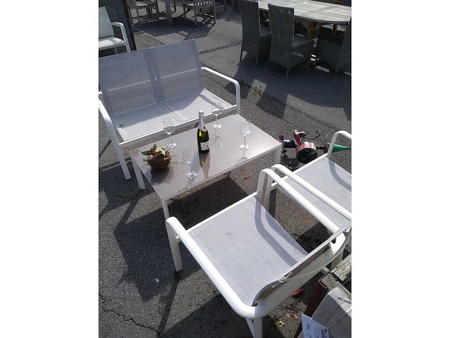 Goldstar - set van 2 stoelen en 1 bank en tafeltje - garden set - afbeelding 1 van  1