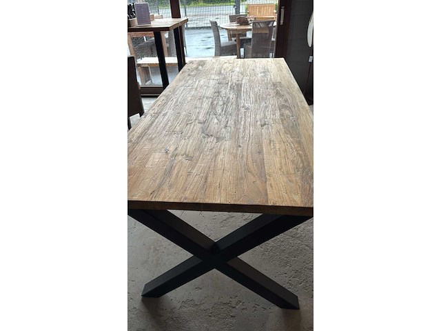 Goldstar - tafel - diningtable - afbeelding 2 van  2