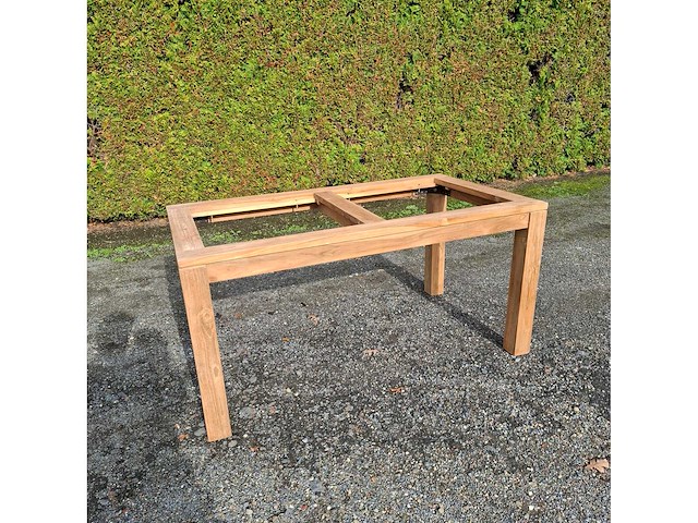 Goldstar - tafel - diningtable - afbeelding 1 van  2