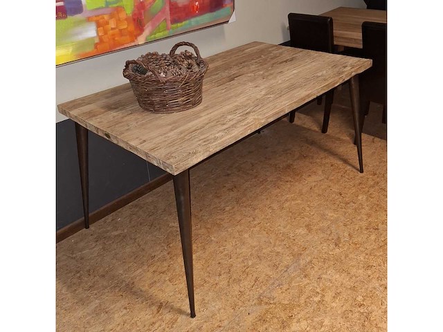 Goldstar - tafel - diningtable - afbeelding 2 van  2