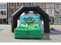 Golf - obstacle course & bouncy castle