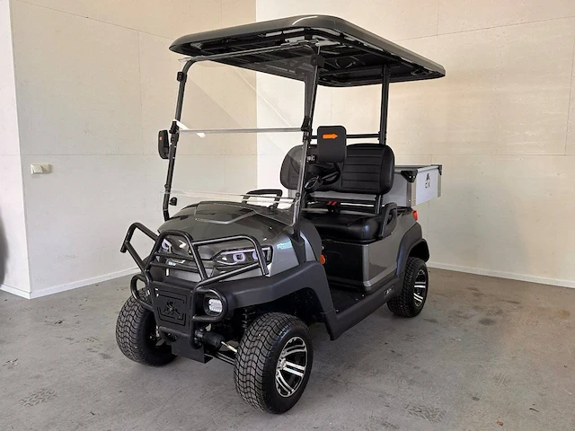Golfkar ox zg2l elektrisch 48v 2022 nieuw met nieuw accupakket en met laadbak - afbeelding 1 van  1