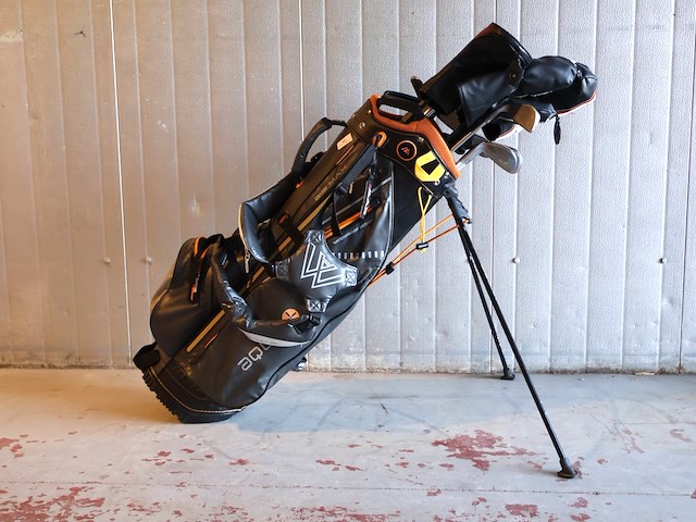 Golftas met uitklapbare standaards - afbeelding 1 van  7