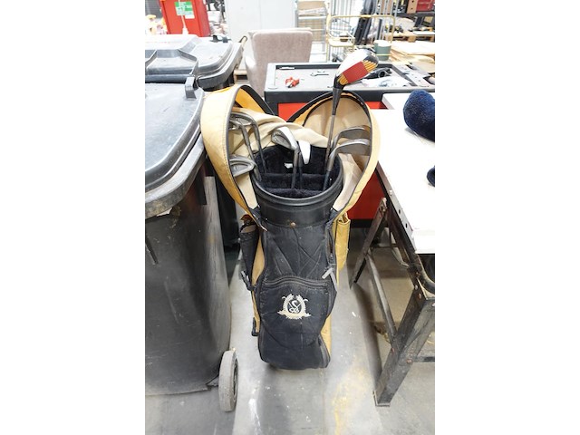 Golfzak cobra met 9 clubs - afbeelding 1 van  6