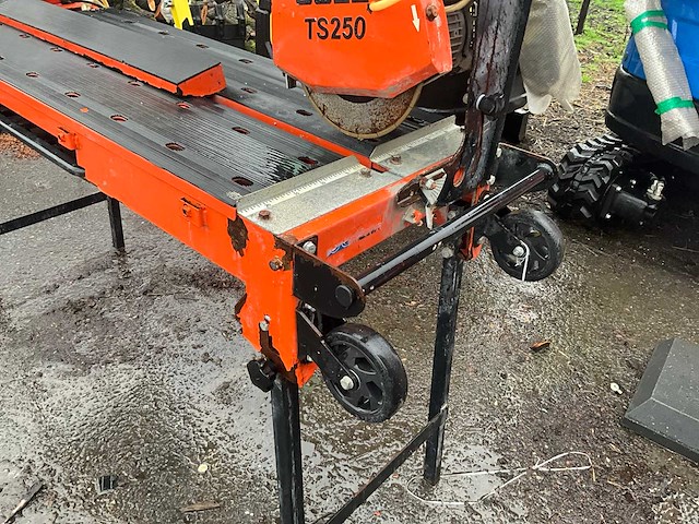 Golz ts250 tegelzaagmachine - afbeelding 11 van  12