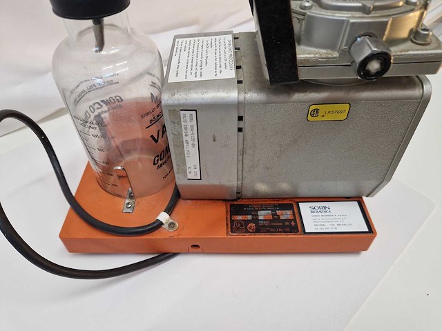 Gomco - pump - afbeelding 2 van  3