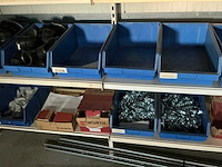 Gondela legbordstelling met inhoud - afbeelding 10 van  15