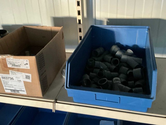 Gondela legbordstelling met inhoud - afbeelding 12 van  15