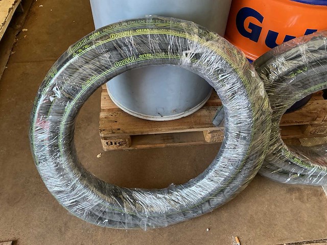 Goodall ostra fin 73411/sae 20r1,5bar max 120° aansluitslang koelvloeistof - afbeelding 1 van  2