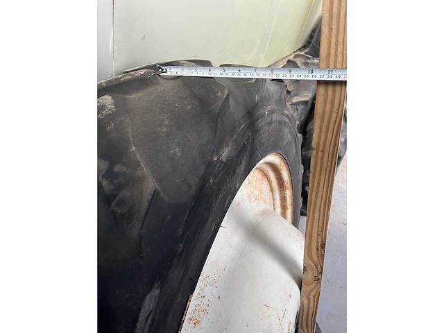 Goodyear - - tyre, wheel and rim - afbeelding 8 van  8
