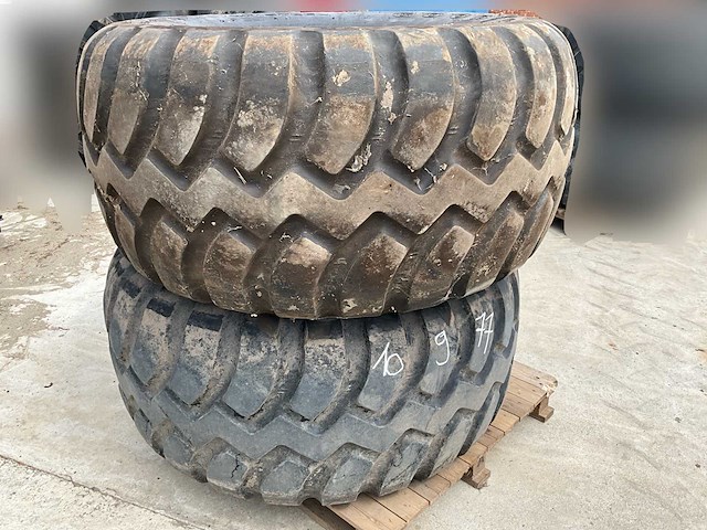 Goodyear - unisteel 650/55 r25 - band op velg (2x) - afbeelding 1 van  6