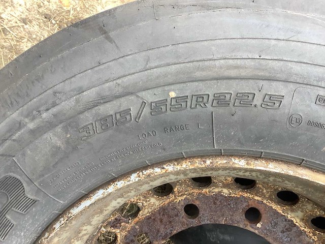Goodyear 385/55r22.5 vrachtwagenband - afbeelding 2 van  3