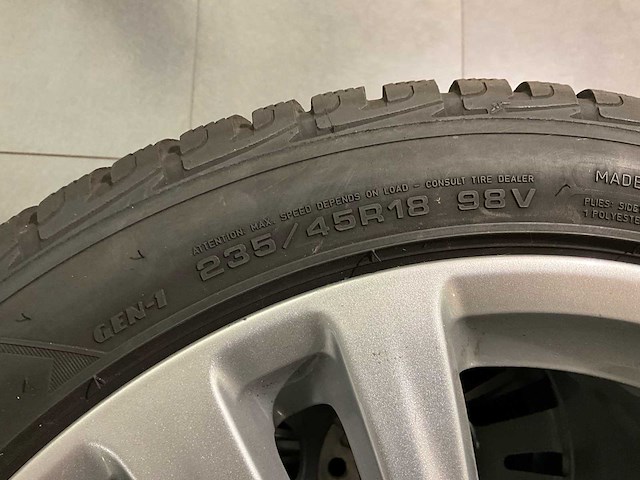 Goodyear 4 nieuwe banden met velg - afbeelding 4 van  4