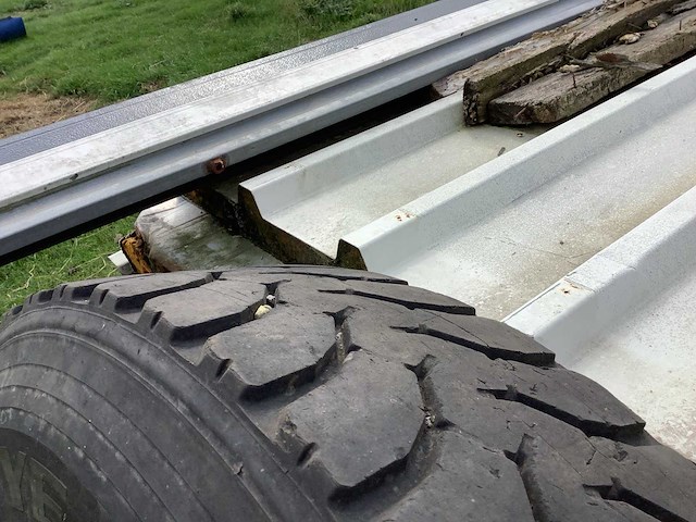 Goodyear regional rhd2 vrachtwagenband 315/80r22.5 - afbeelding 2 van  2