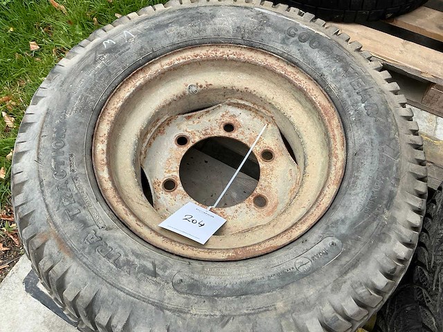 Goodyear terra-tire band met velg - afbeelding 2 van  4