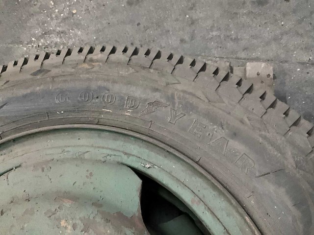 Goodyear truck traction hi-miler banden (2x) - afbeelding 5 van  9