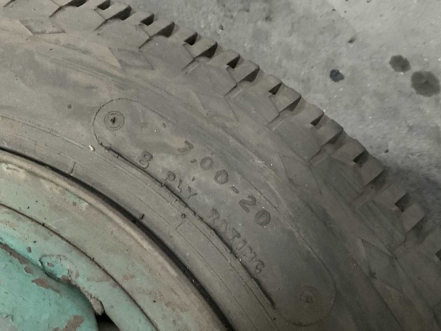 Goodyear truck traction hi-miler banden (2x) - afbeelding 7 van  9