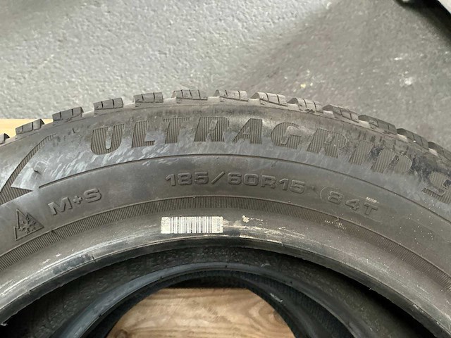 Goodyear ultragrip 185/60r15 autoband - afbeelding 4 van  4