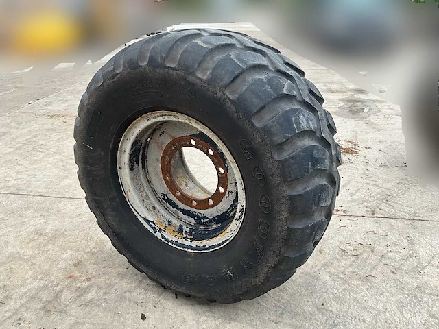 Goodyear unisteel 650/55 r25 - band op velg - afbeelding 1 van  5