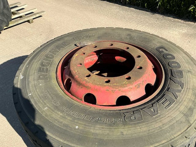 Goodyear vrachtwagenband (5x) - afbeelding 2 van  10