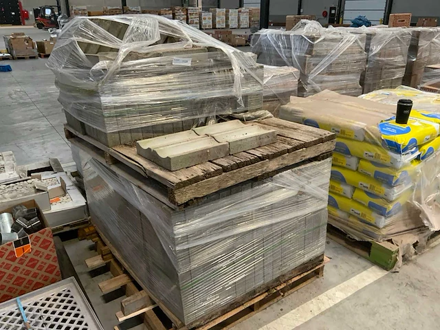 Goottegels op pallet - afbeelding 2 van  4
