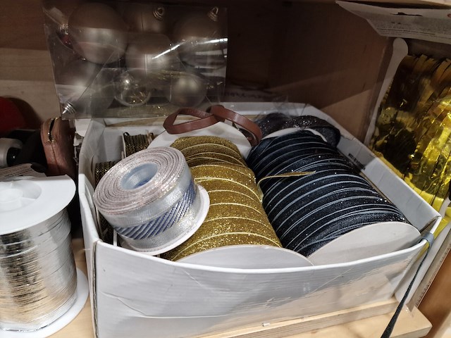 Gordijnen en inpakgerief - afbeelding 8 van  11