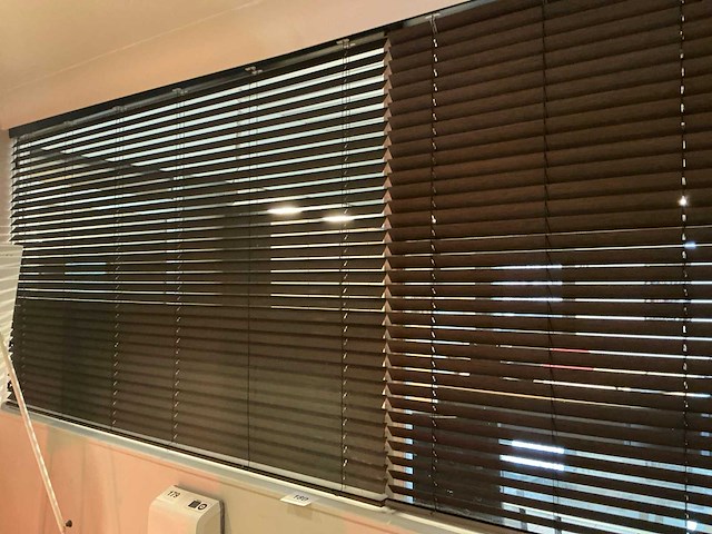 Gordijnen & jaloezieën (4x) - afbeelding 2 van  6