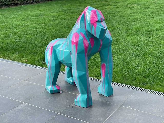 Gorille origami h130cm turquoise trash fuchsia - afbeelding 1 van  2
