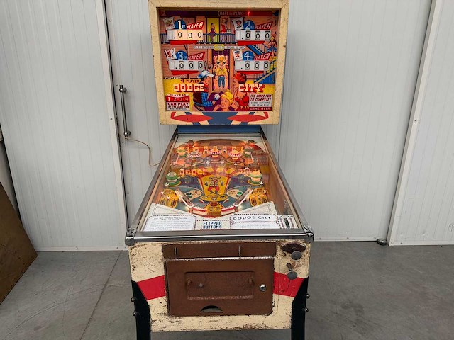 Gottlieb - dodge city - flipperkast - afbeelding 1 van  7
