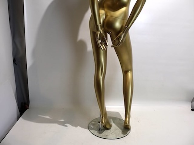 Gouden paspop - afbeelding 8 van  8