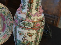 Goudkleurig dienblad met japans service, en vaas en bord - afbeelding 5 van  5