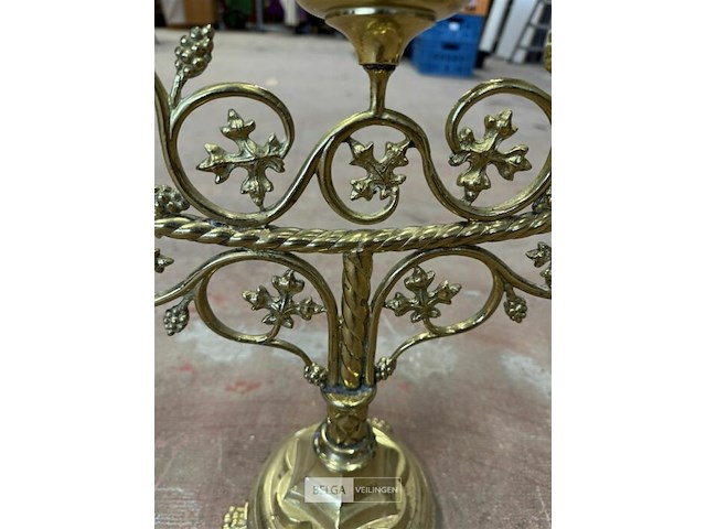 Goudkleurige kandelaar - afbeelding 3 van  4