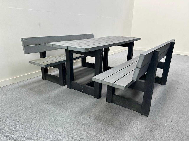 Gova plast - 2 banken + tafel - tuinset - afbeelding 2 van  9