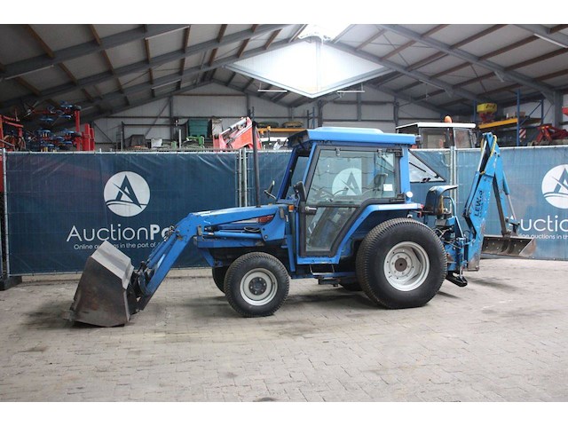 Graaf-laadcombinatie iseki 530 diesel 22kw - afbeelding 1 van  1
