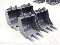 Graafbakken sunward 2000kg nieuw 4 stuks