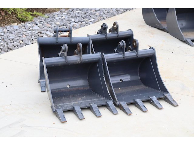 Graafbakken sunward 2500kg nieuw 4 stuks - afbeelding 1 van  1