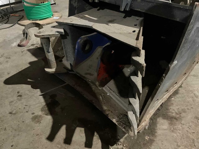 Graafbakkenset (3x) waaronder anders equipment - afbeelding 14 van  14