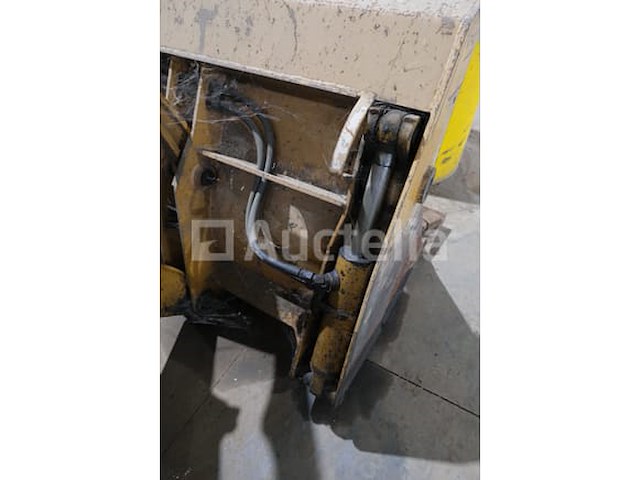 Graaflader koffer 580 sle (2000-5.297 uur-vin:cgg0168983) - afbeelding 44 van  47