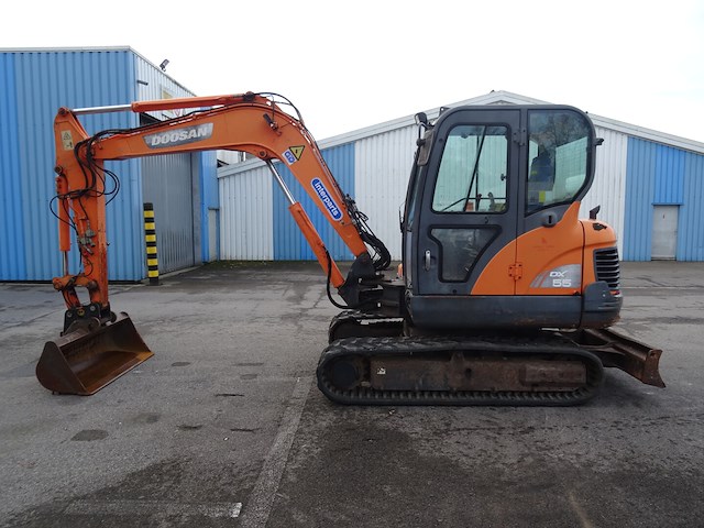 Graafmachine doosan dx55e - afbeelding 1 van  35