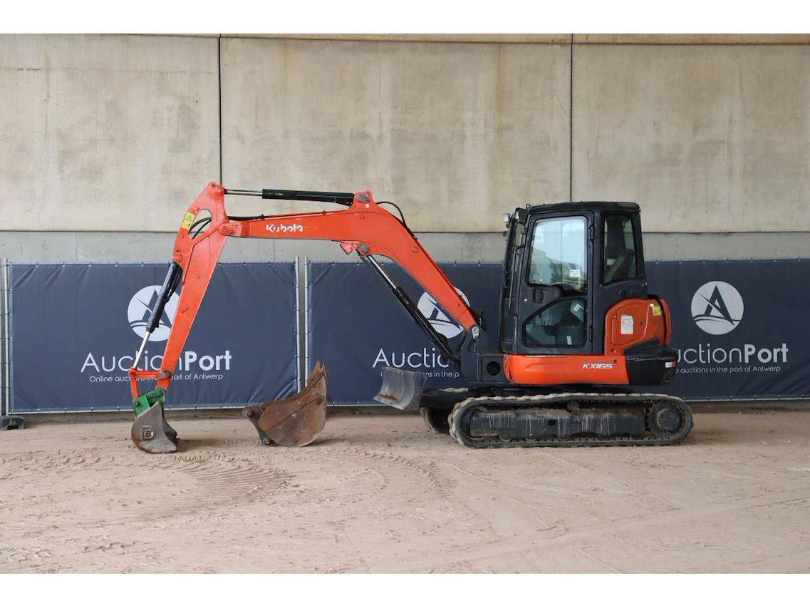 Graafmachines - heftrucks - wielladers - aanbouwdelen