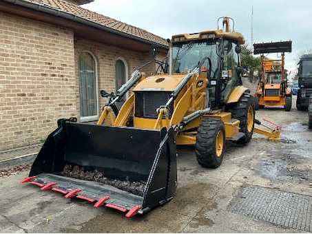 Graafmachines, trekkers en reachstacker