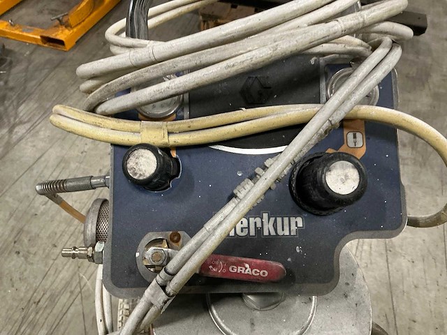 Graco d14a verrijdbare verfspuit - afbeelding 3 van  4