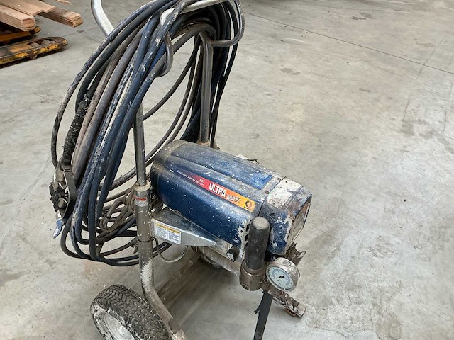 Graco ultra max 695 airless elektrisch verfspuitmachine - afbeelding 3 van  5