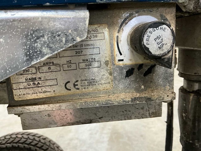 Graco ultra max 695 airless elektrisch verfspuitmachine - afbeelding 4 van  5