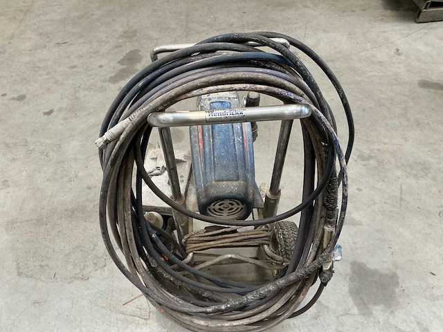 Graco ultra max 695 airless elektrisch verfspuitmachine - afbeelding 5 van  5