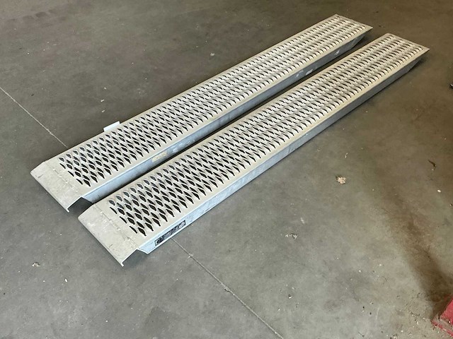 Graepel g03-06 alu rijplaat (2x) - afbeelding 1 van  2