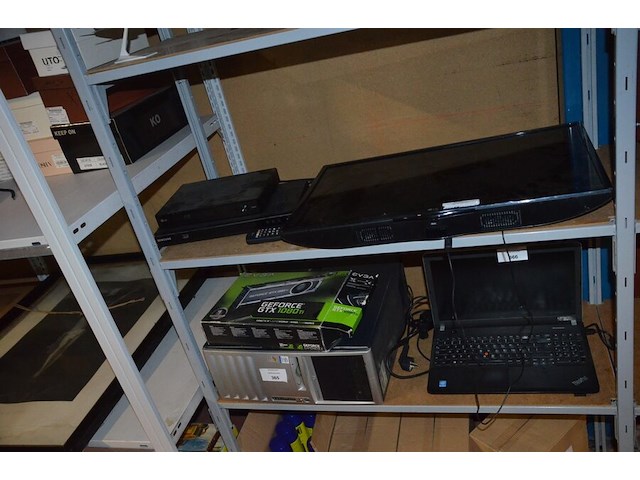 Grafische kaart gtx 1080ti, centrale eenheid hp windows xp, flatscreen tv lg 28mt48df-pz met afstandsbediening (defect), blu ray speler samsung - afbeelding 1 van  7